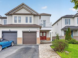 57 Foothill St, Whitby, ON L1R2V6