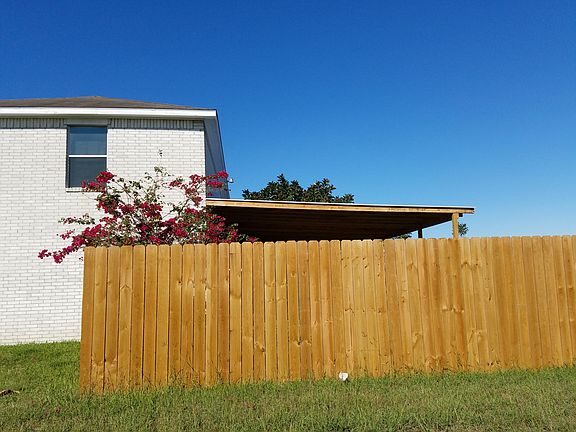 3rd image of 2702 Sabal Palm Dr