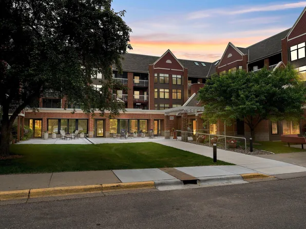 500 County Road B Rd W #216, Roseville, MN 55113