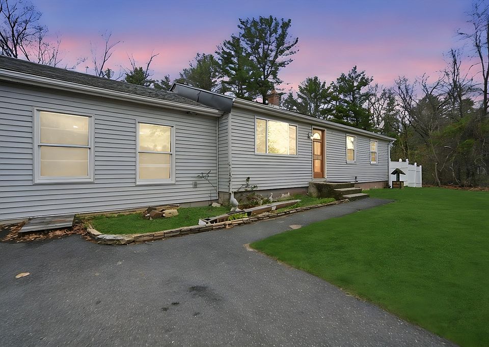 1st image of 71 Sun Valley Rd