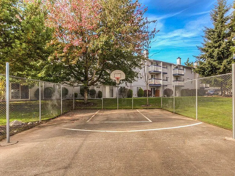 10710 Evergreen Way — Photo 15
