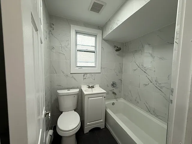 84 Magnolia St #1R — Photo 9
