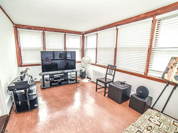 4th image of 118 Birchwood Dr