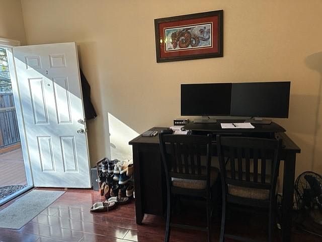 1st image of 569 N San Pedro St APT 2