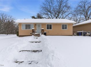 4011 Crest Dr, Cleveland, OH