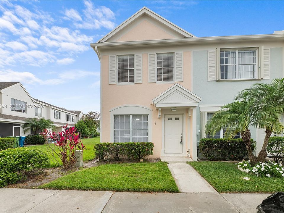 1st image of 40 Simonton Cir #40