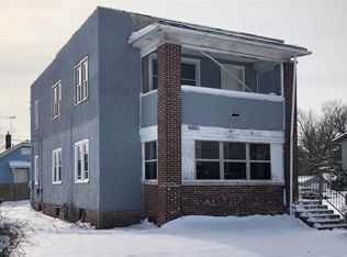 1302 Chestnut St, Rockford, IL 61102