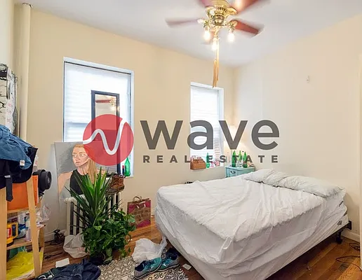 Rented by Wave Real Estate Group | media 55
