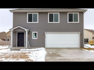 3609 Wolf Creek Rd SW, Bondurant, IA 50035