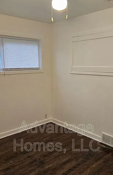 11410 Palmer Ave — Photo 17