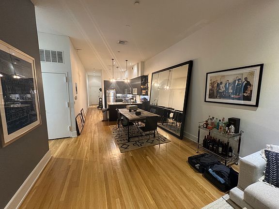 3rd image of 41 White St APT 4B