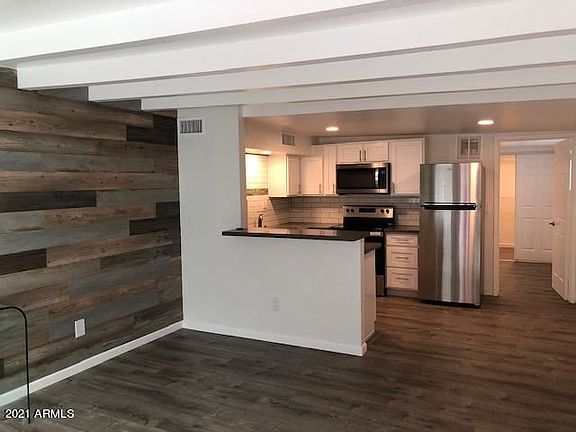 4th image of 721 E Sierra Vista Dr APT 1