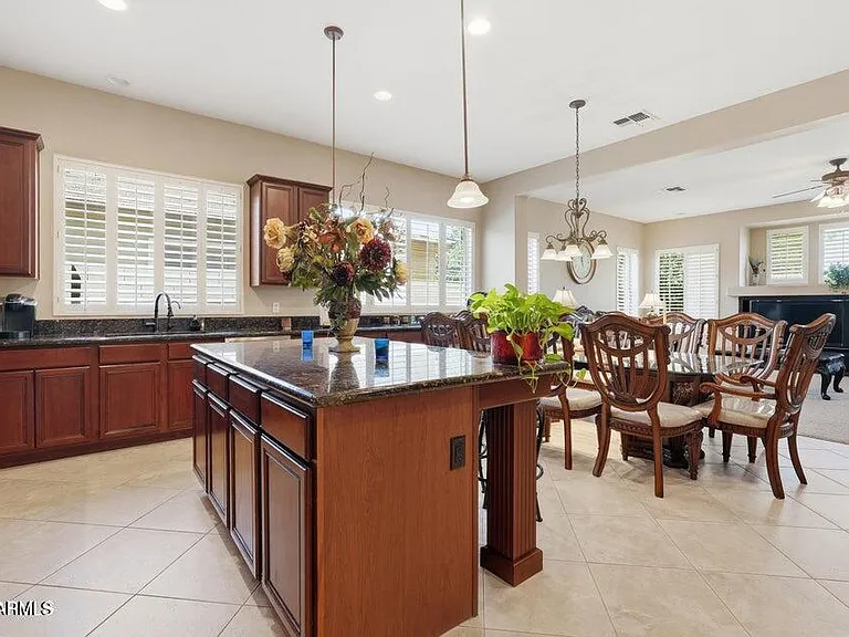 900 W Macaw Dr — Photo 17