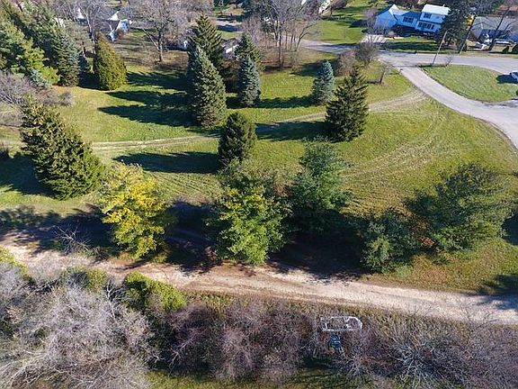 4th image of 36380 N Wildwood Dr