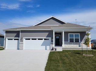 905 2nd St NE, Altoona, IA 50009