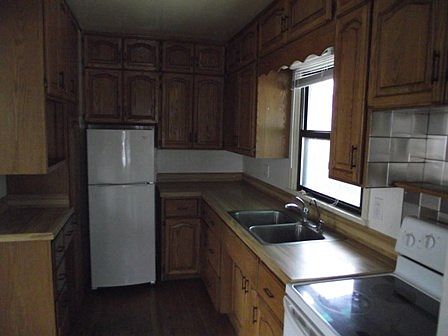 4th image of 505 1st St SE