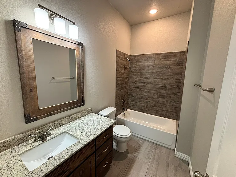 3340 Bordon Dr — Photo 8