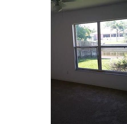 5th image of 2310 NE 6th St