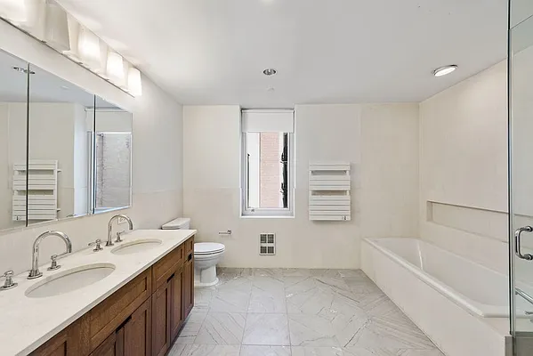 Rented by Compass | media 16