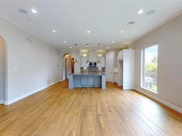 8870 Van Allen Dr — Photo 6