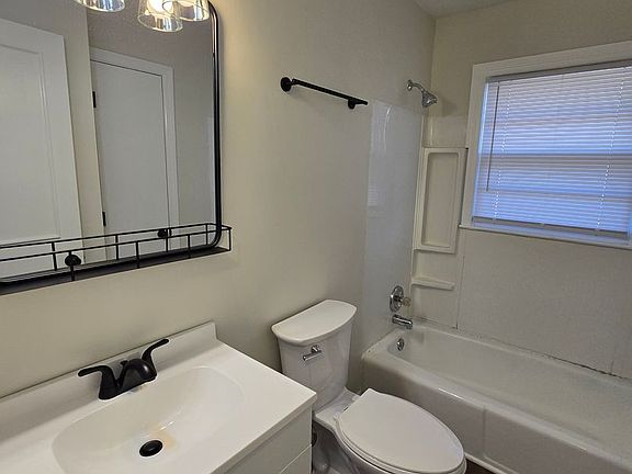 4th image of 3118 Stubbs St