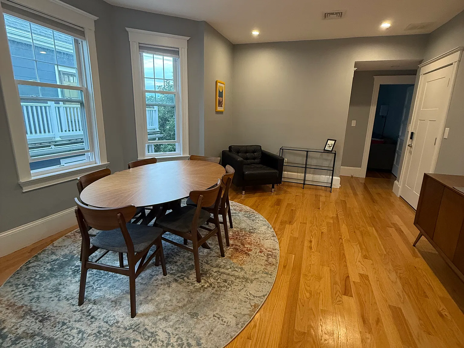 3 bed, 1000 sqft, $3,500 — Photo 4