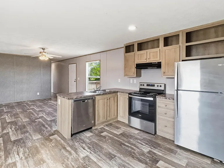 5670 E Austin St — Photo 11