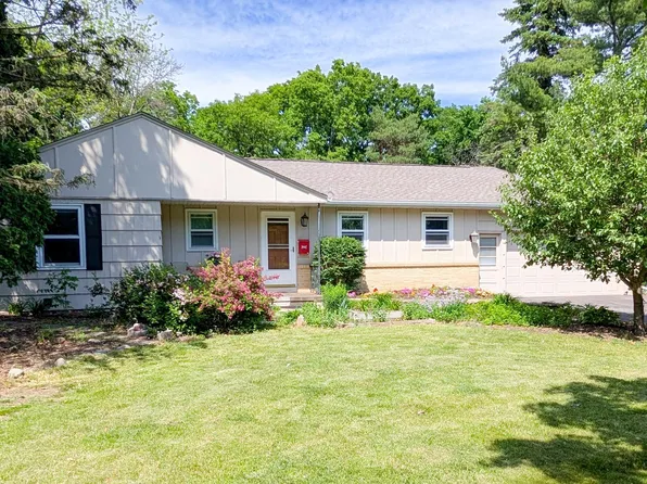 3613 Robin Ln, Minnetonka, MN 55305