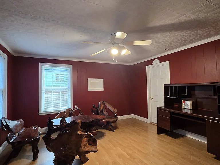 833 S 112th St #5 — Photo 23