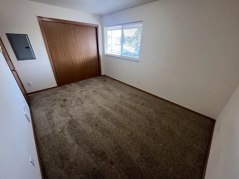324 Avenue J #10 — Photo 19