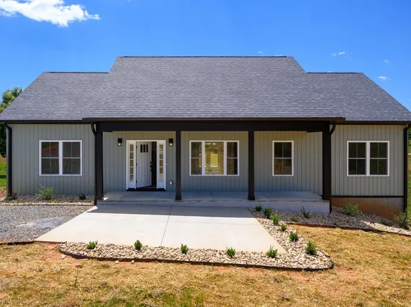 2249 Lipscomb Rd, Moneta, VA 24121