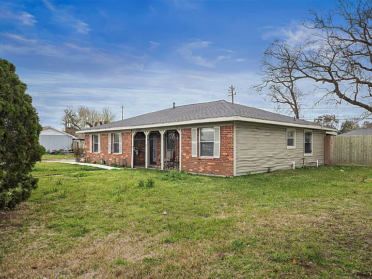 5303 Heatherbrook Dr — Photo 4