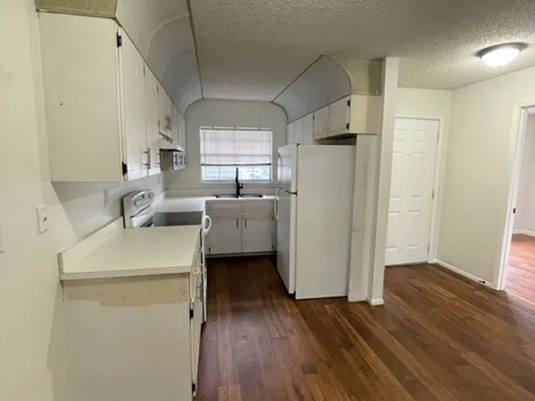 313 Dirksen Dr #B5 — Photo 6