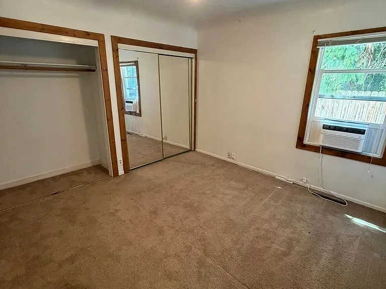 330 E Grant St — Photo 27