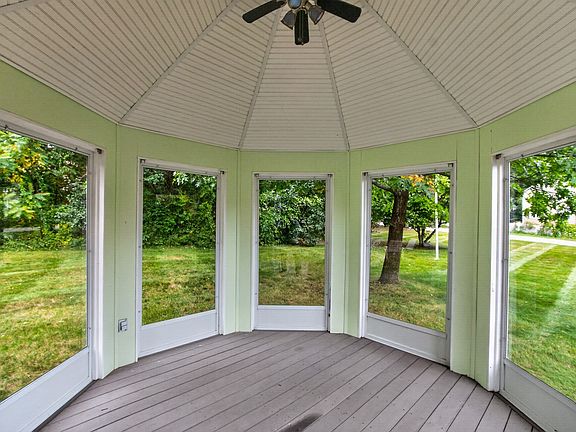 4th image of 2 Orion Rd