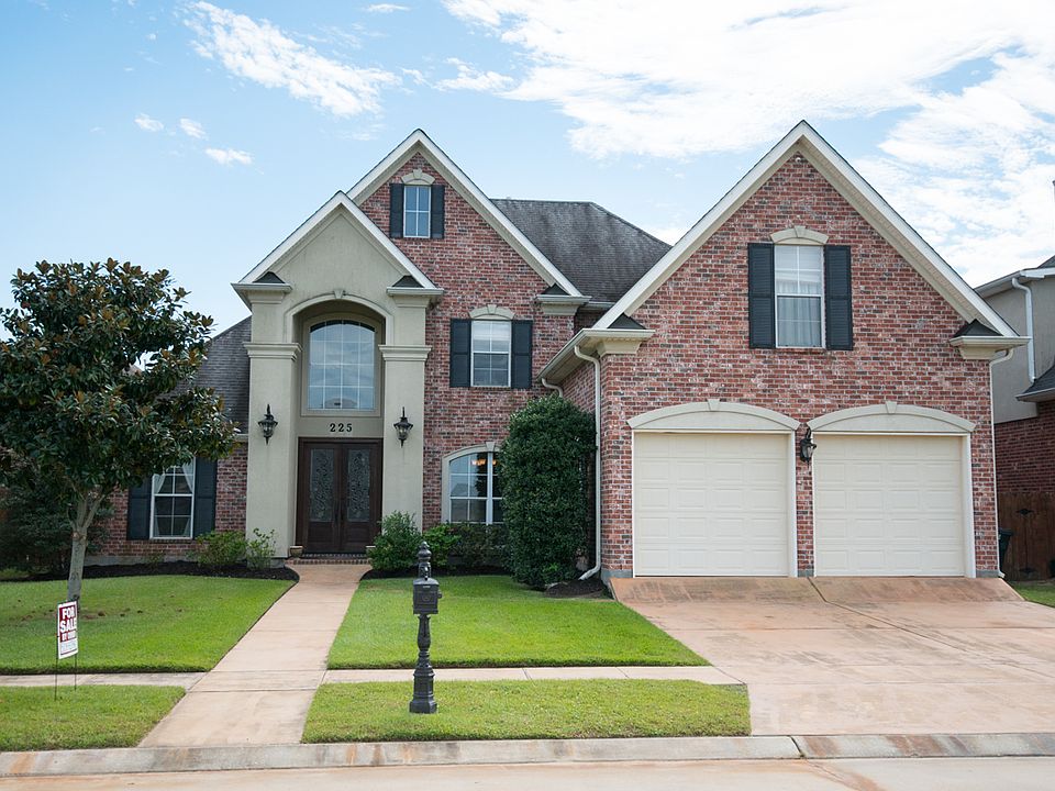 1st image of 225 Cotton Bayou Ln