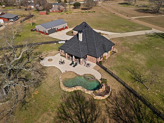 2nd image of 155 Page Creek Dr