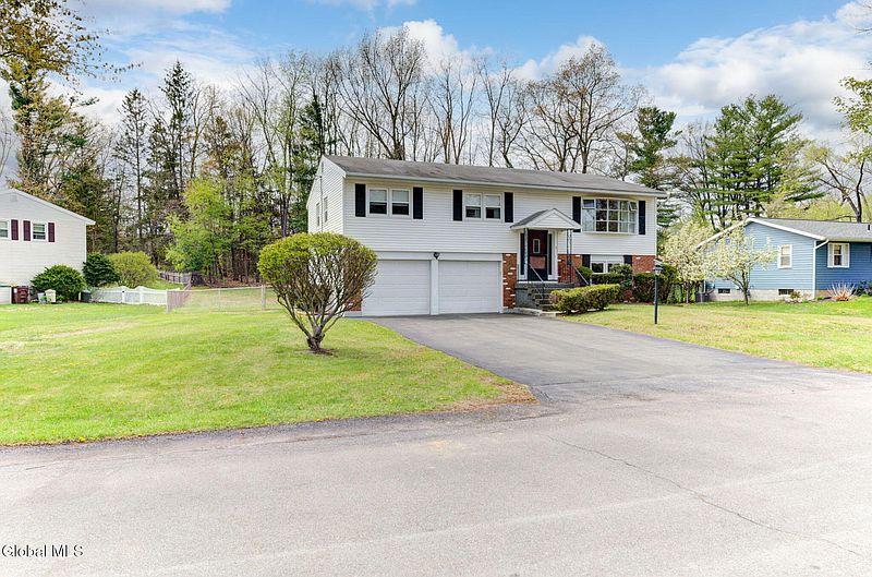2nd image of 5 Fairmont Drive