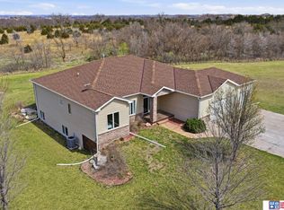 1530 Deer Trl, Roca, NE 68430