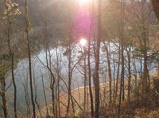 Bluff Trce, Jacksboro, TN 37757