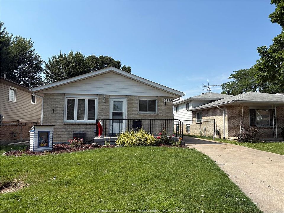 1st image of 3295 Aurora Dr