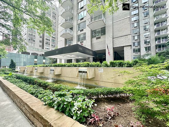3rd image of 220 E 60th St #23-B