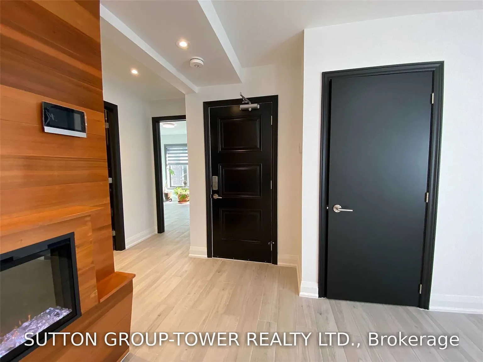 2 bed, $2,950 — Photo 2