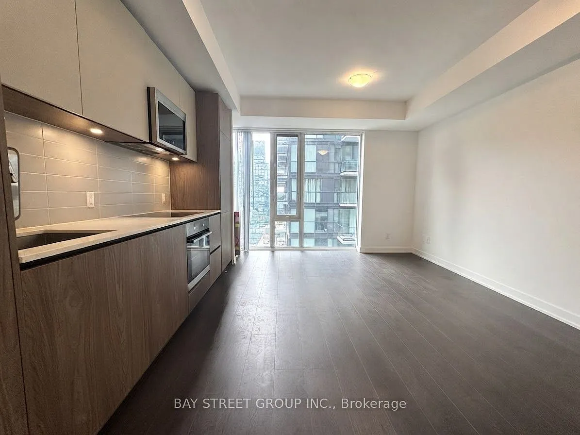Studio, $1,950 — Photo 4
