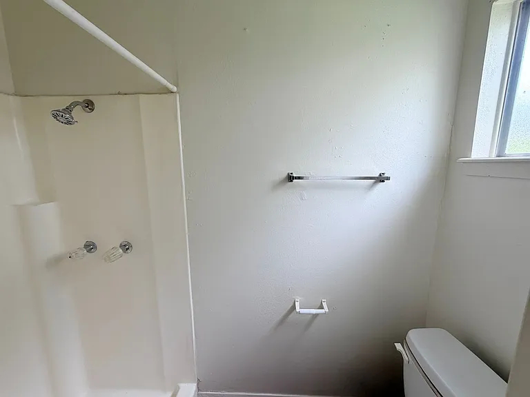 5206 Village Trl — Photo 15