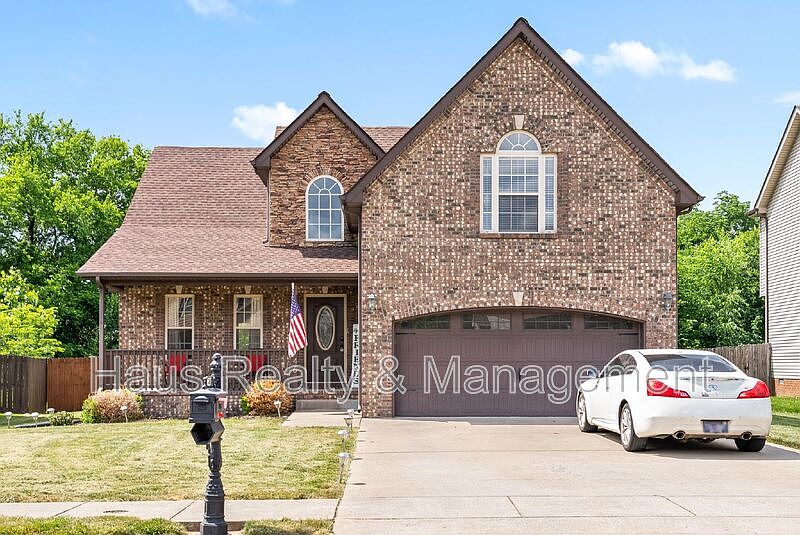 1st image of 746 Cavalier Dr