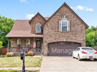 746 Cavalier Dr, Clarksville, TN 37040