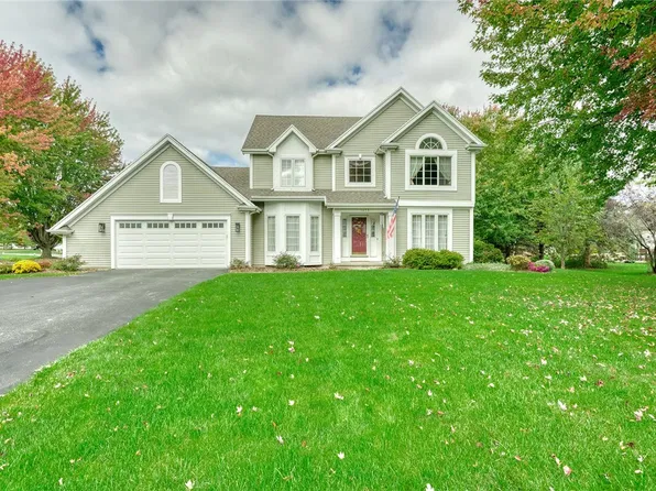 1473 Chigwell Ln N, Webster, NY 14580