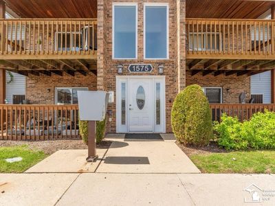 1575 Harbour Blvd, Trenton, MI, 48183