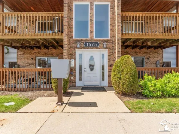 1575 Harbour Blvd APT 170, Trenton, MI 48183